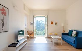 Joivy Bright Apt For 5, Near Beach, In Camogli